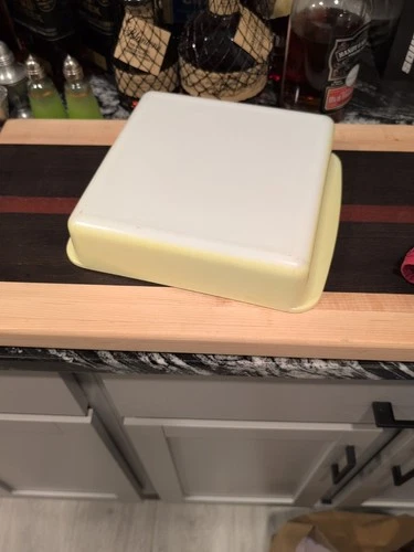 VTG Pyrex Yellow 8 X 8 Inch Square Milk Glass Cake Dish 222 Baking