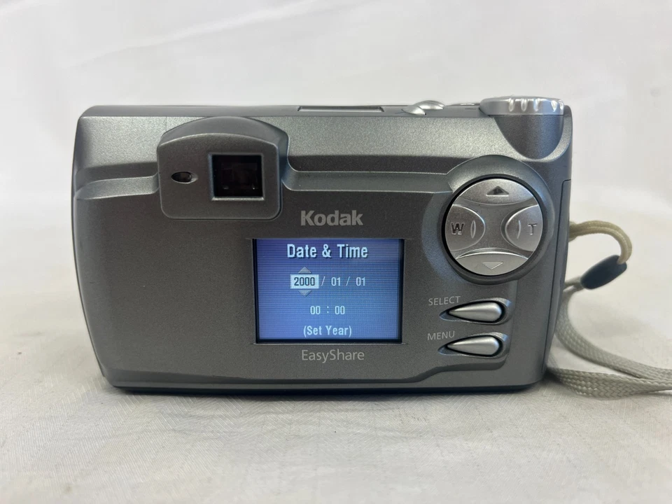 Kodak EasyShare DX4900 Silver w/Case and Original Box Tested Charity - Image 3 of 4