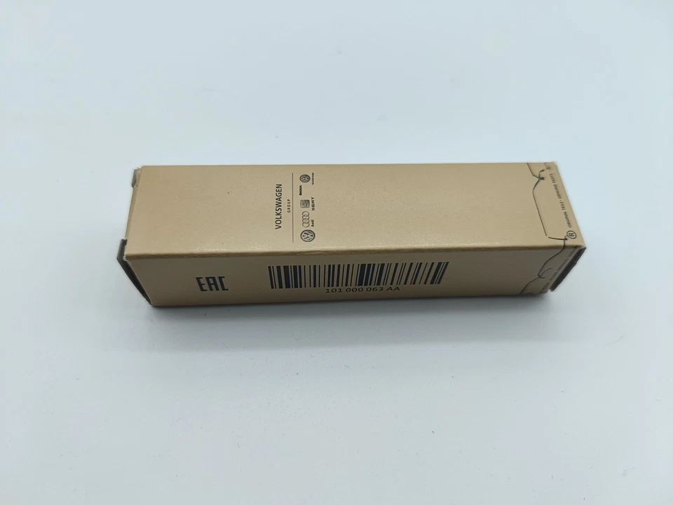 4 bujías 101000063AA para Volkswagen Beetle Audi A4 Quattro TT Foto 4 de 4