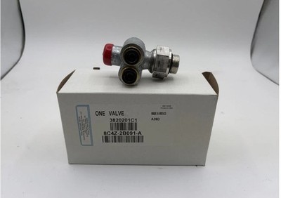 NAVISTAR VALVE PRESS PROTECT M22X3/8QC 3820201C1