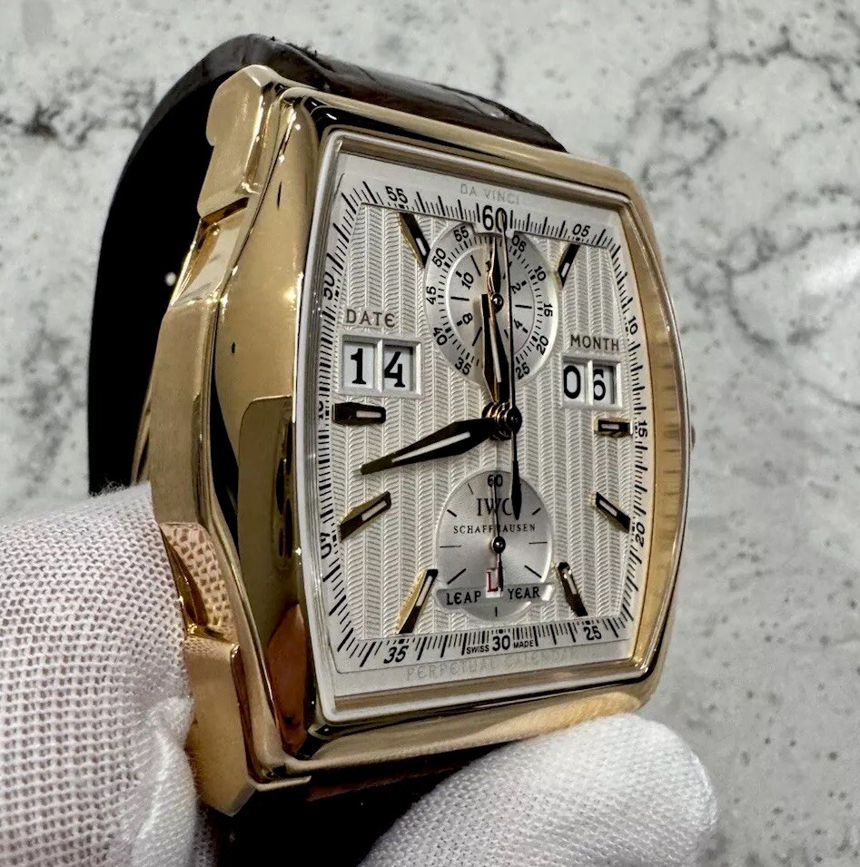 IWC DaVinci Perpetual Calendar - Analog Day/Date - 18kt