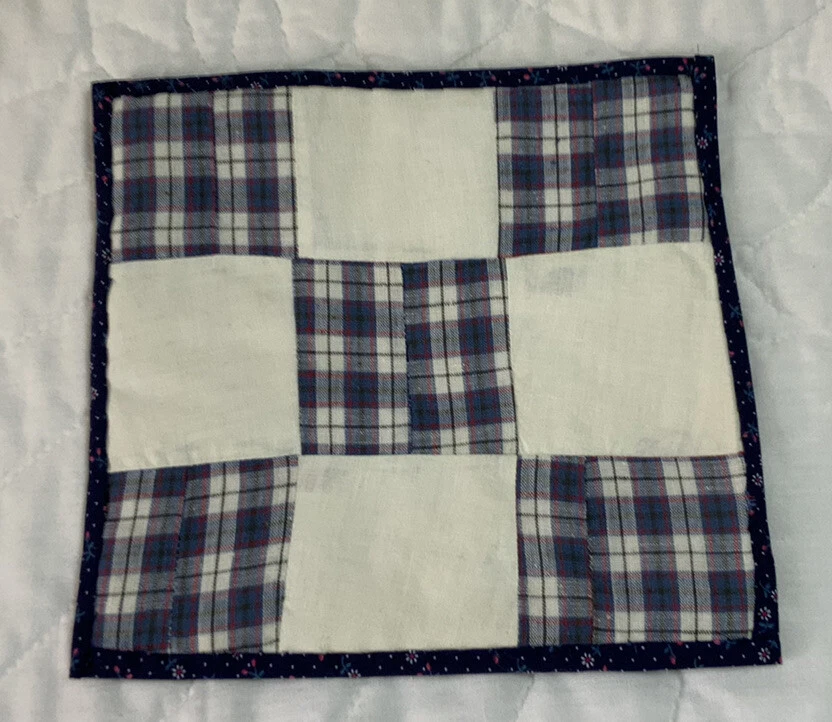 Vintage Patchwork Quilt Table Topper, Nine Patch, Checks, Red, Navy Blue & White - Image 2 of 4