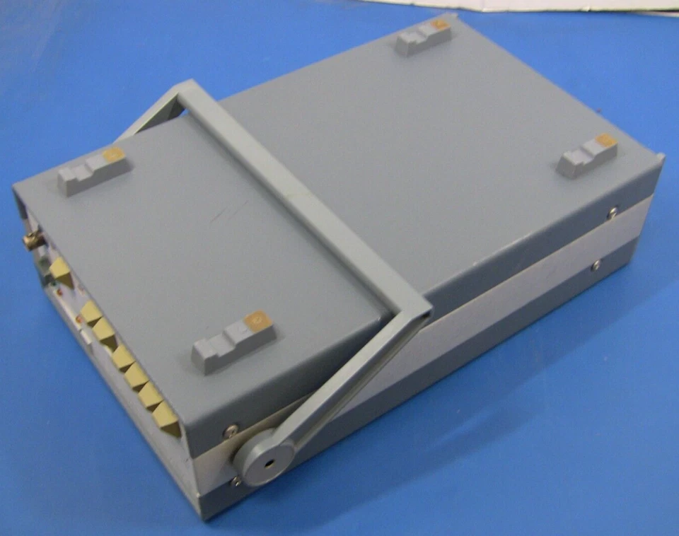 Generador de ruido Rohde & Schwarz - SUF2 - 282.8819.03 Foto 4 de 4