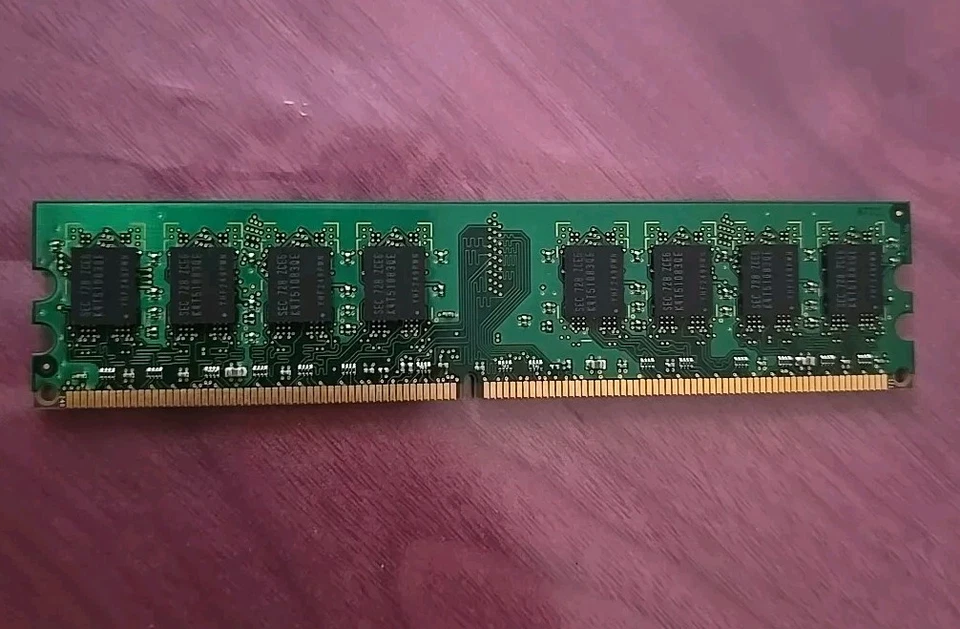 Samsung M378T2953EZ3-CE6 1GB Memory RAM PC2-5300U-555-12-E3 - Image 2 of 2