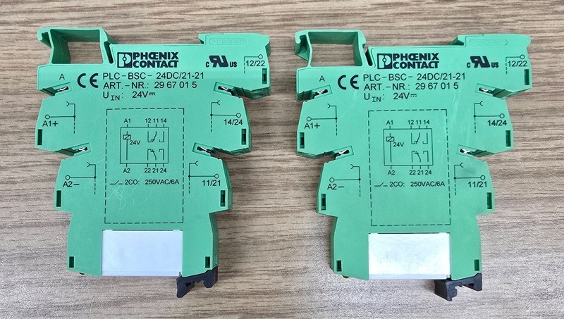 LOT OF 2 Phoenix Contact PLC-BSC-24DC/21 Relay Base w/ 2961192 Relay