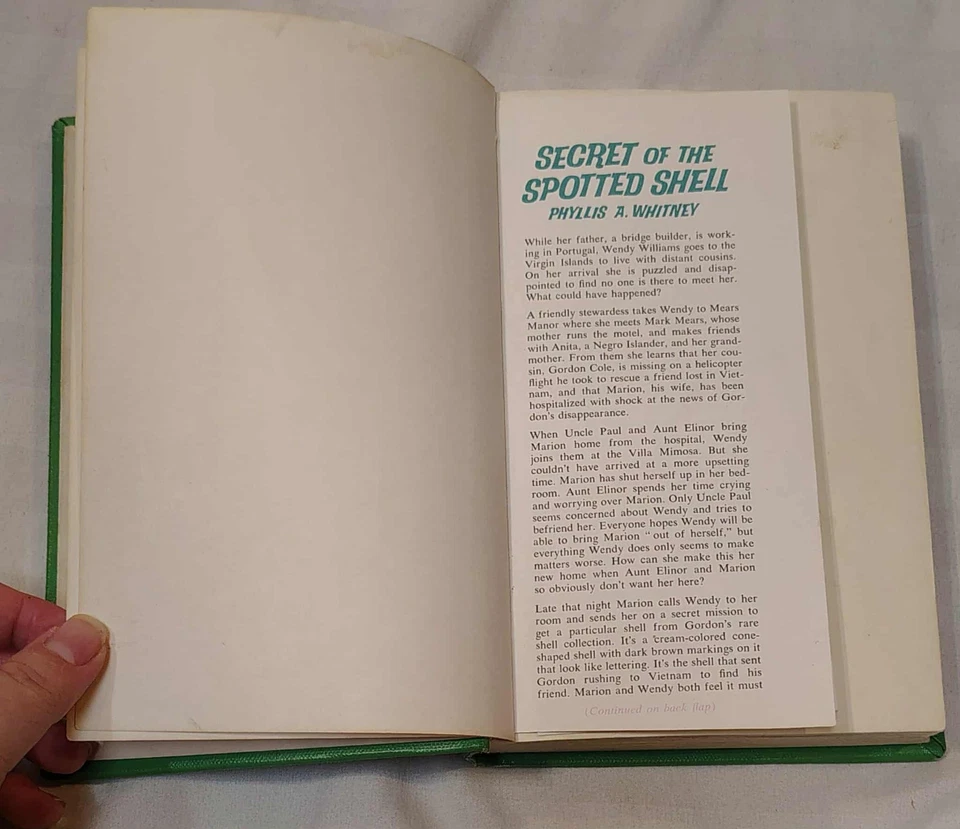SECRET OF THE SPOTTED SHELL-PHYLLIS A. WHITNEY-JOHN MECRAY-HC/DJ-1967- - Imagem 3 de 4