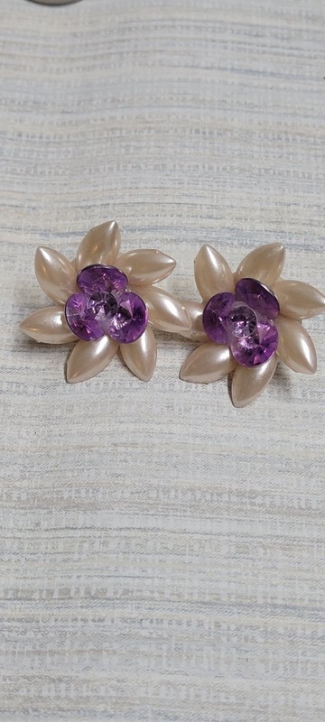 Vintage Two Sisters Set Of Earrings For Women/ Girls Beautiful
