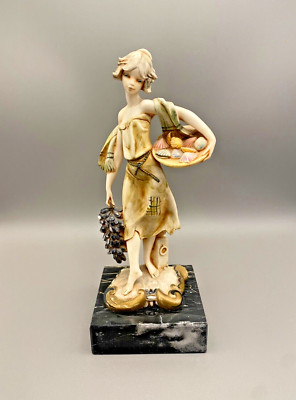 Italienische Mid Century VINTAGE Depose Carrara Marmor Mädchen Muschel Muschel Figur Italy
