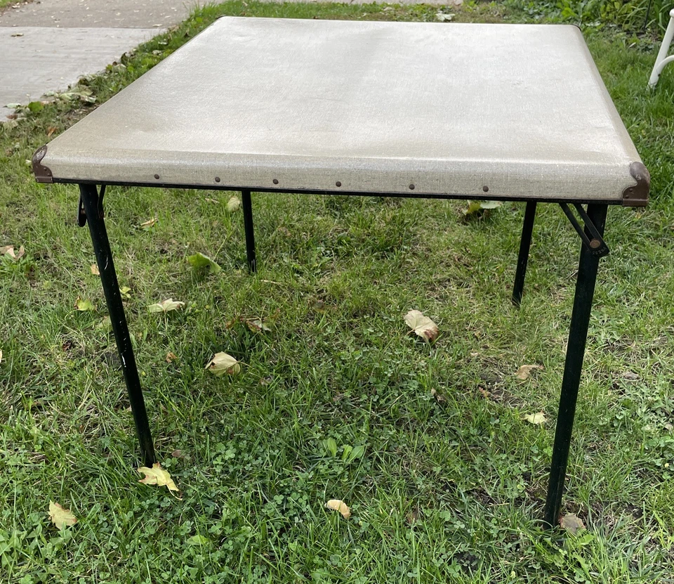 Mesa de Tarjetas Plegable Samsonite Modelo 7706 Vintage Marco de Madera Estampado Superior Foto 2 de 4