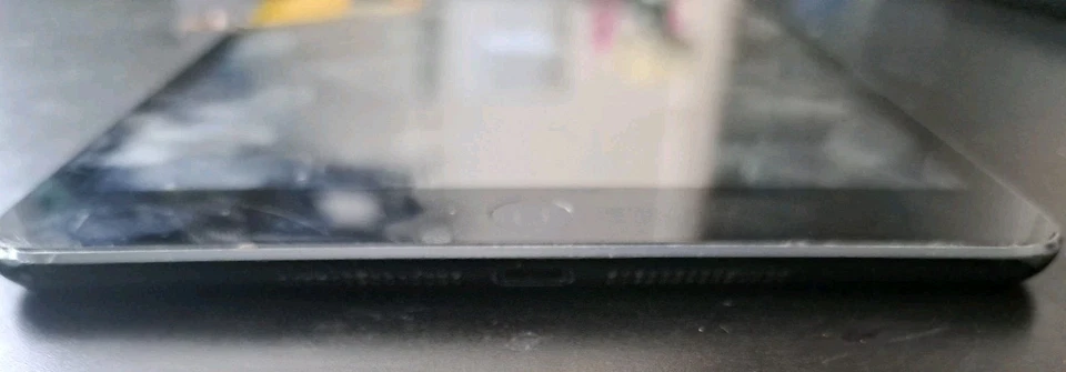 🍎 iPad Mini A1432 32Gb Wifi 2012, Broken Screen - Parts Only/Repair 🛒 - Image 3 of 4