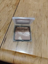 New Mary Kay Medium Glow Illuminating Bronzer Limited Edition 2025