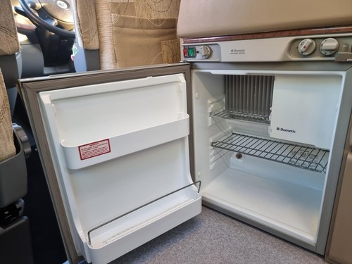 2008 Autosleeper Trident VW T5 Transporter 2/4 Berth Hightop Camper Van - Picture 16 of 20