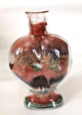 flower vase glass transparent It contains colored sand heart shaped Length 17 cm