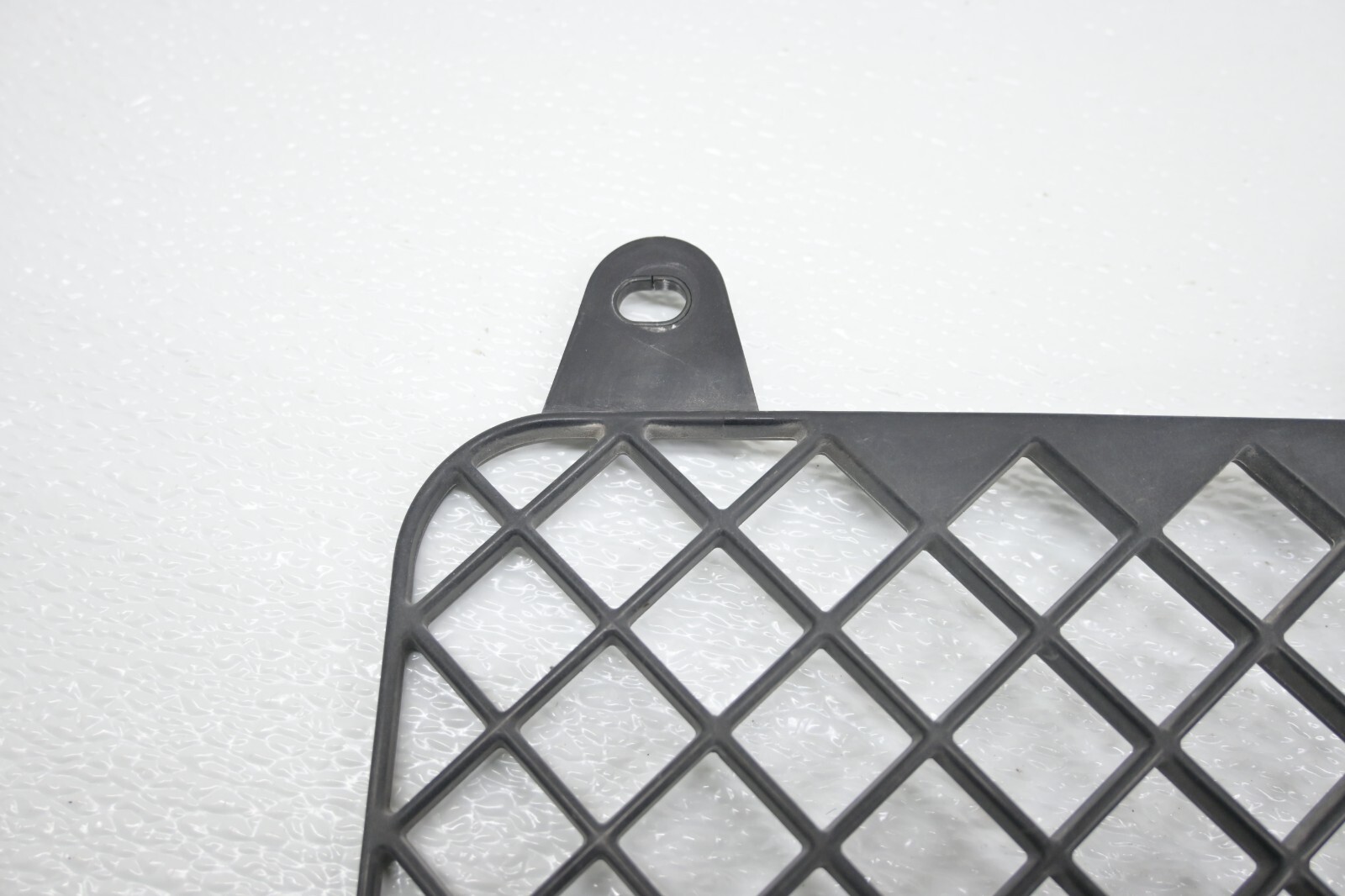 ⭐ 14-20 Maserati Ghibli S Front Bumper Radiator Mesh Grille Insert Molding Oem