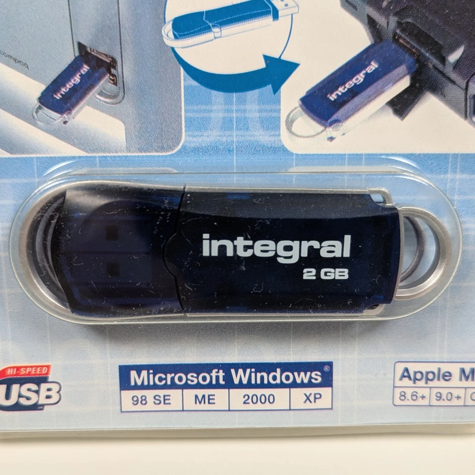 Integral Courier 2 GB High Speed USB 2.0 Flash Drive Memory Stick - Image 2 of 3