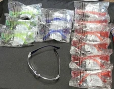 BISON LIFE SAFE HANDLER Protective Safety Glasses 12 pcs 3 Blue/6 Red/ 3 Green