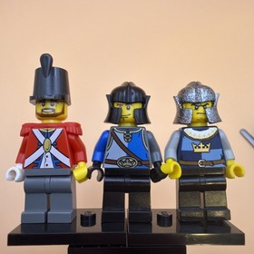 LEGO Fantasy Era Crown Knight Castle Minifigure  Lot Red Coat Accessories 7090