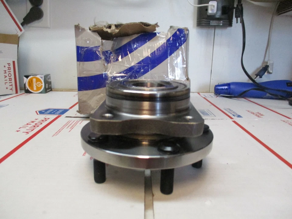 NEW CENTRIC C-TEK STANDARD HUB AND BEARING ASSEMBLY 407.66005E FITS GMC, CHEVY, - Image 3 of 4