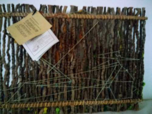 Heirlooms Pacifica 'Mangingisda' Philippines Hand Crochet Mural 13.5x10 WT - Picture 4 of 11