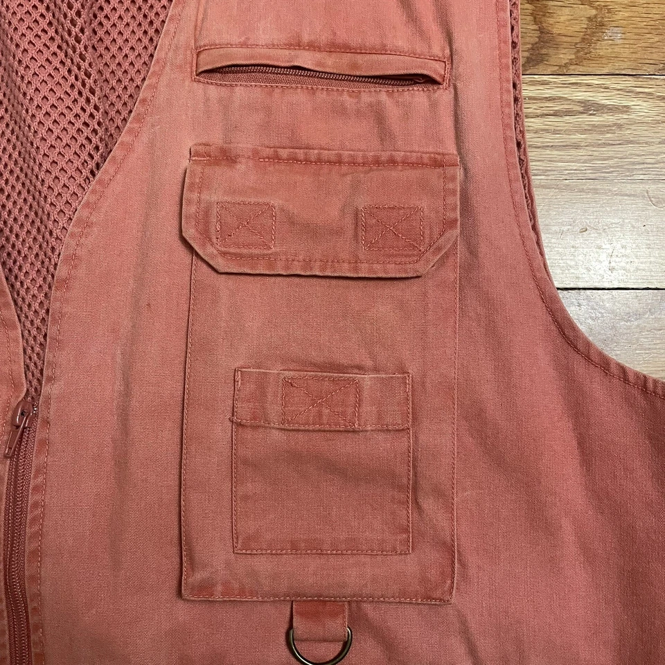 Murray Toggery Shop Nantucket Reds Men's Fishing Vest XL Salmon Pink 13-Pockets - Image 3 of 4
