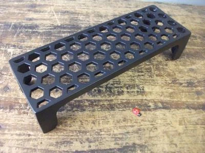Cast Iron air Brick Vent HONEYCOMB - quality - powder coated black