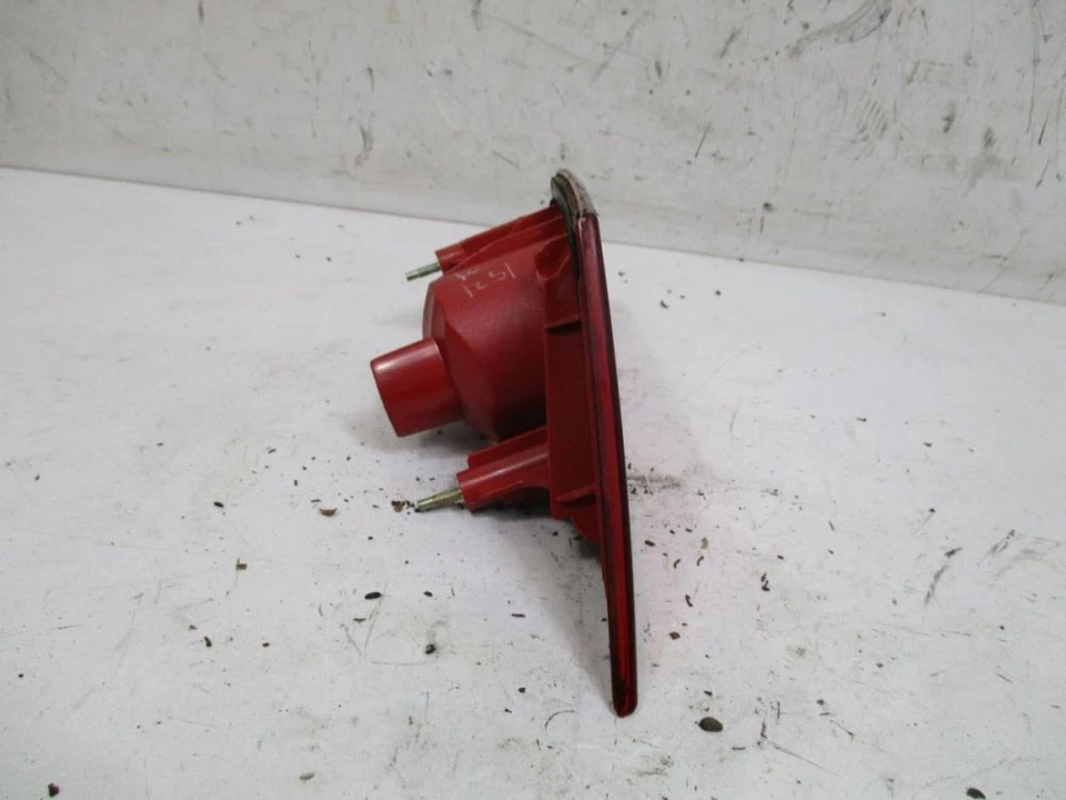 Luz Trasera Interior Derecha Apto para Infiniti G Sedán 35 G35/V35 - Imagen 2 de 4