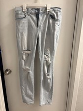 Women  s H M Distressed Jeans Size 34/32