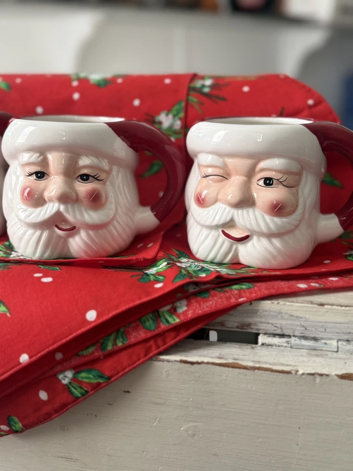 Pottery Barn Tazas de Cerámica Artesanal en Forma de Papá Noel 16 OZ, Juego/4, Navidad Foto 2 de 4