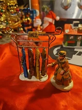 Lemax 2005 Christmas Village Figurine BARGAIN HUNTING Victorian Shopper 52066
