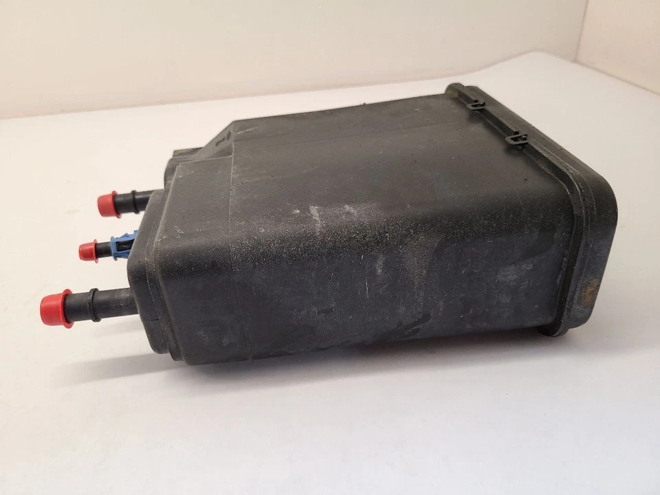 2015 GMC SIERRA 1500 Fuel Vapor Canister - Image 2 of 4