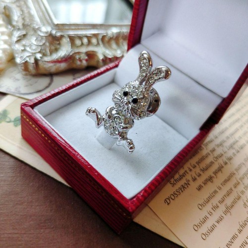 Broche de solapa de conejo pavé - conejito tono plata brillante - Imagen 14 de 15