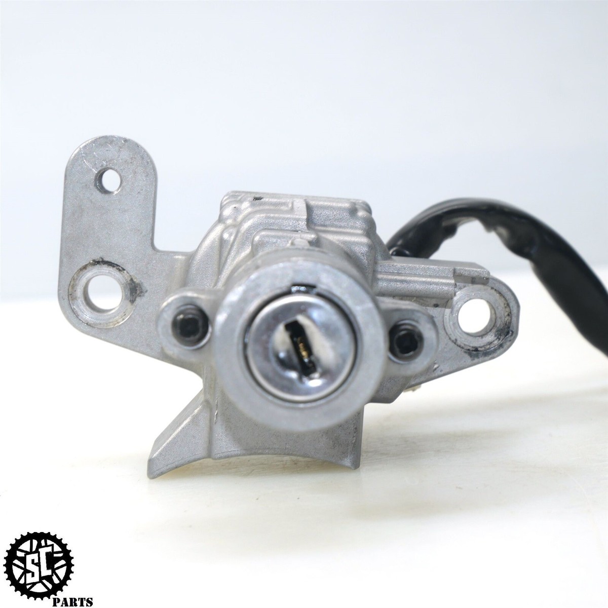 22-24 SUZUKI GSXS 1000 GT LOCK SET IGNITION SWITCH KEY | eBay