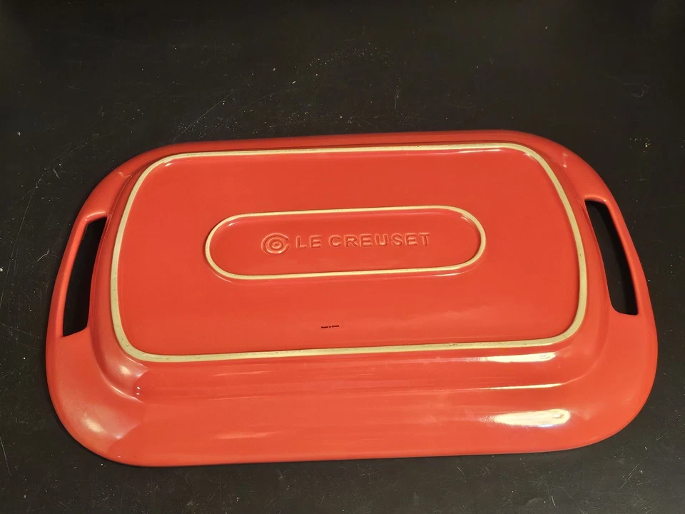LE CREUSET Pottery Cerise Red Rectangle Serving Platter Tray - Image 2 of 4