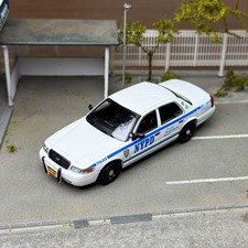 Rollin 1:64 NYPD FORD CROWN VICTORIA *SLICK TOP POLICE CAR*