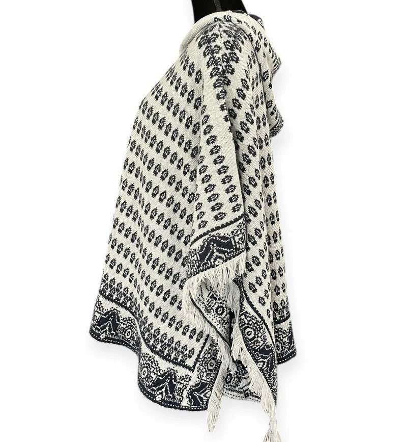 Umgee Oversized Gray Navy Chunky Knit Fringe Pullover Poncho Sweater Cozy warm