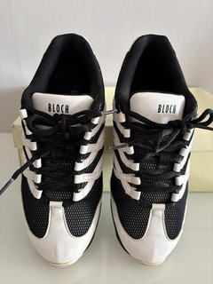 Bloch Womens White/Black Split Sole Dance Sneaker/Trainers/Shoes Size UK 6.5