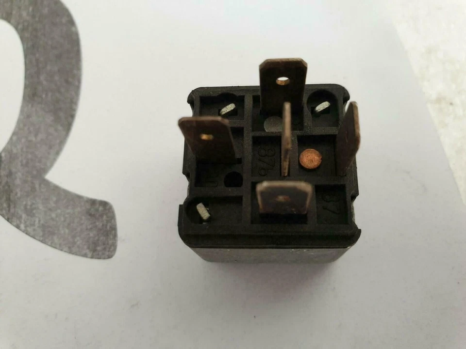 Relais Arbeitsstrom 12V 2x15A VW AUDI SEAT SKODA 0332015011, SE131925000A - Bild 2 von 2