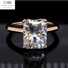 IGI E VVS2 3.00Ct Radiant Cut Lab Grown Diamond Engagement Ring 14K Yellow Gold