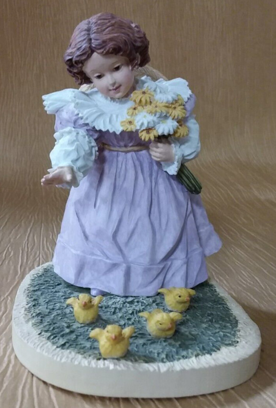 Vintage MAUD HUMPHREY BOGART 'Little Chickadees-H1306" Cast Resin Sculpture 1987