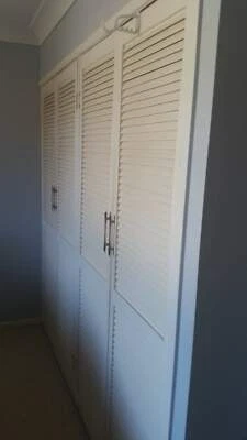 Sold Two Sets Of 4 8 Wooden Louvre Wardrobe Doors 2 Sets Of 4