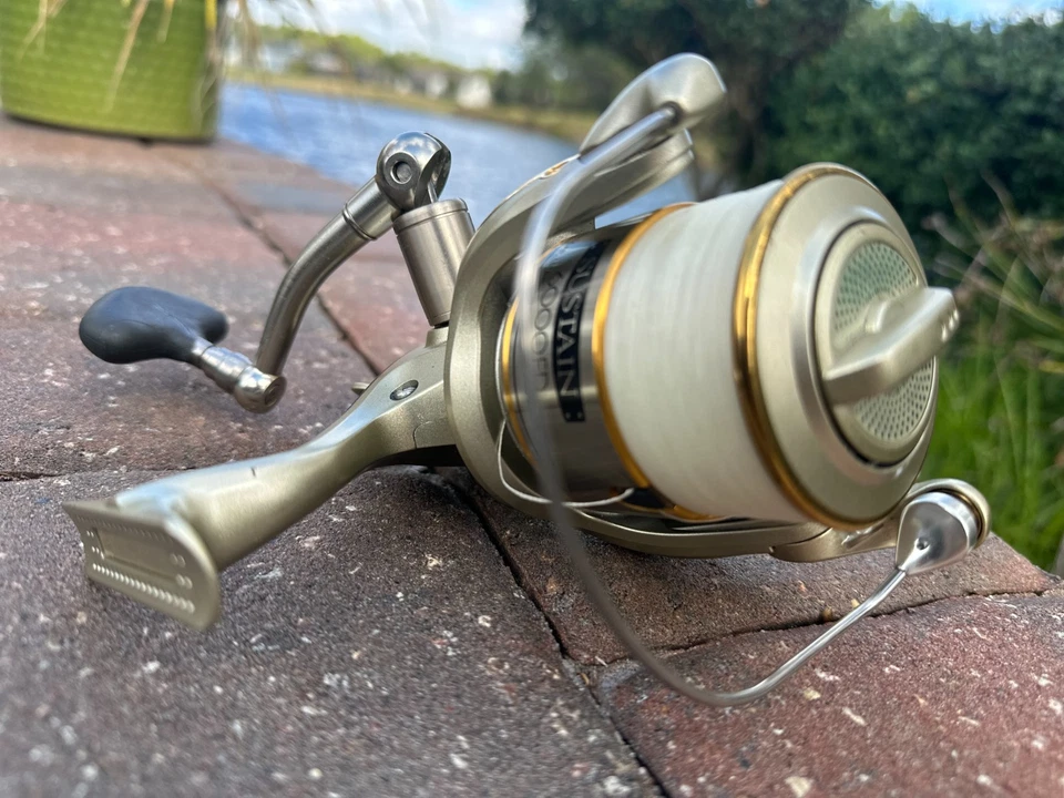 Shimano Sustain 6000FD Reel Used in Great Condition w/ Extra Spool & Spec Pages - Image 2 of 4