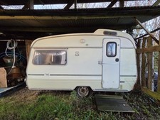Vintage Caravan Two Berth Avondale Wren