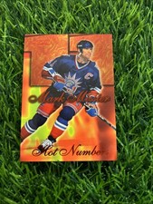 1996-97 Fleer Flair Mark Messier Hot Numbers #9 Rangers H15