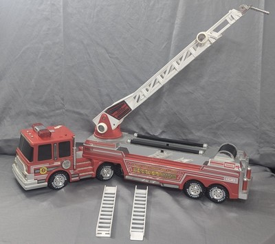 Vintage 1992 Buddy L Voice Command Hook N Ladder Fire Truck Tested Working