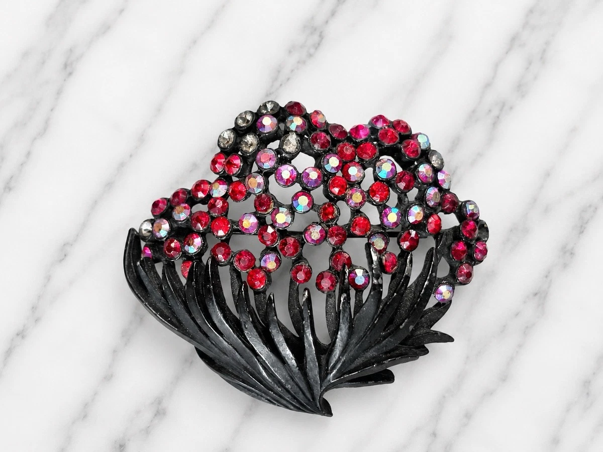 Karu Arke In Vintage Designer Costume Pins & Brooches for  display picture 1