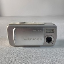 Sony Cyber-shot DSC-U10 Digital Compact Camera Silver With Memory Stick