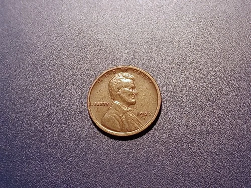 Nice XF 1922-D Lincoln Cent