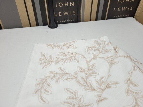 John Lewis Fabric Acanthus Marshmallow 3.5m RRP £122.50 - Picture 9 of 11