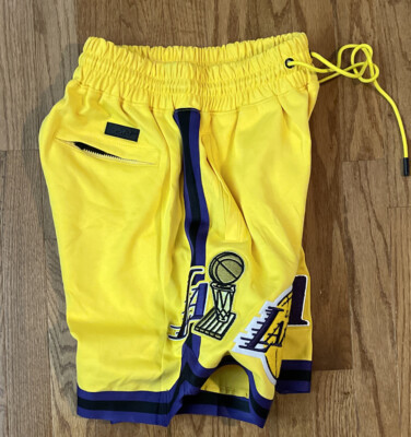 Men's Los Angeles Lakers Pro Standard Team Chenille Shorts NWT Small