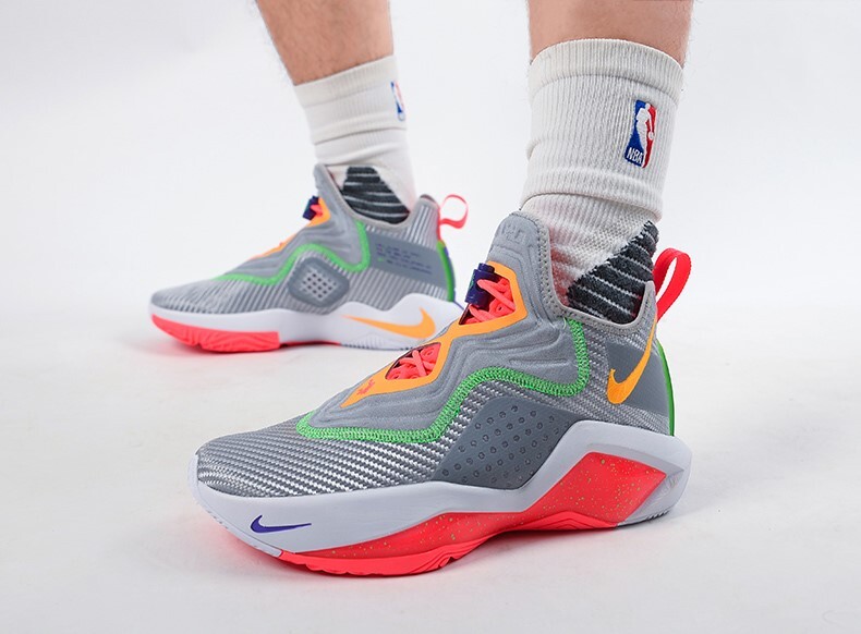Nike LeBron Soldier XIV 